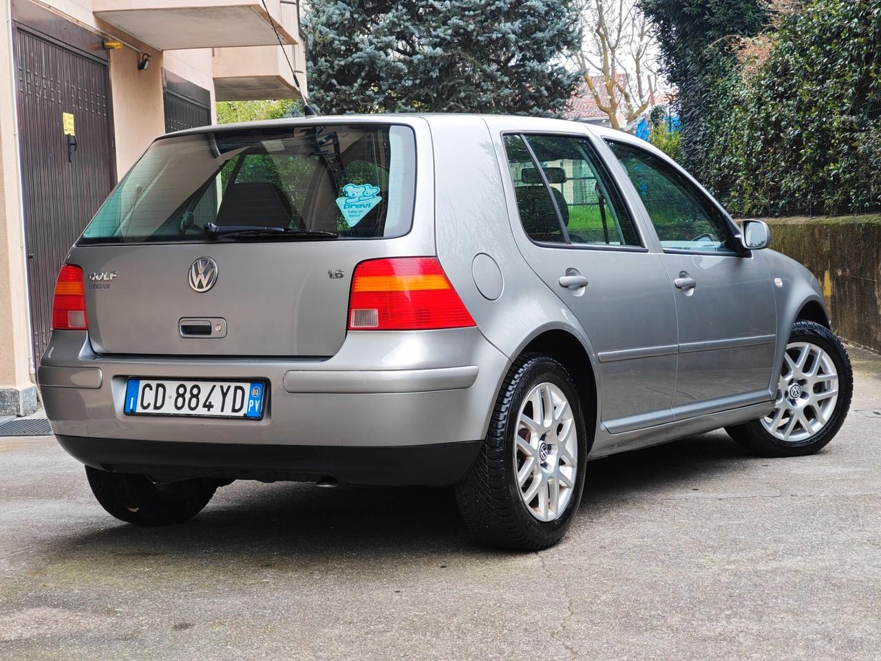 Volkswagen Golf 1.6 BENZINA 105cv Highline / 81.000km
