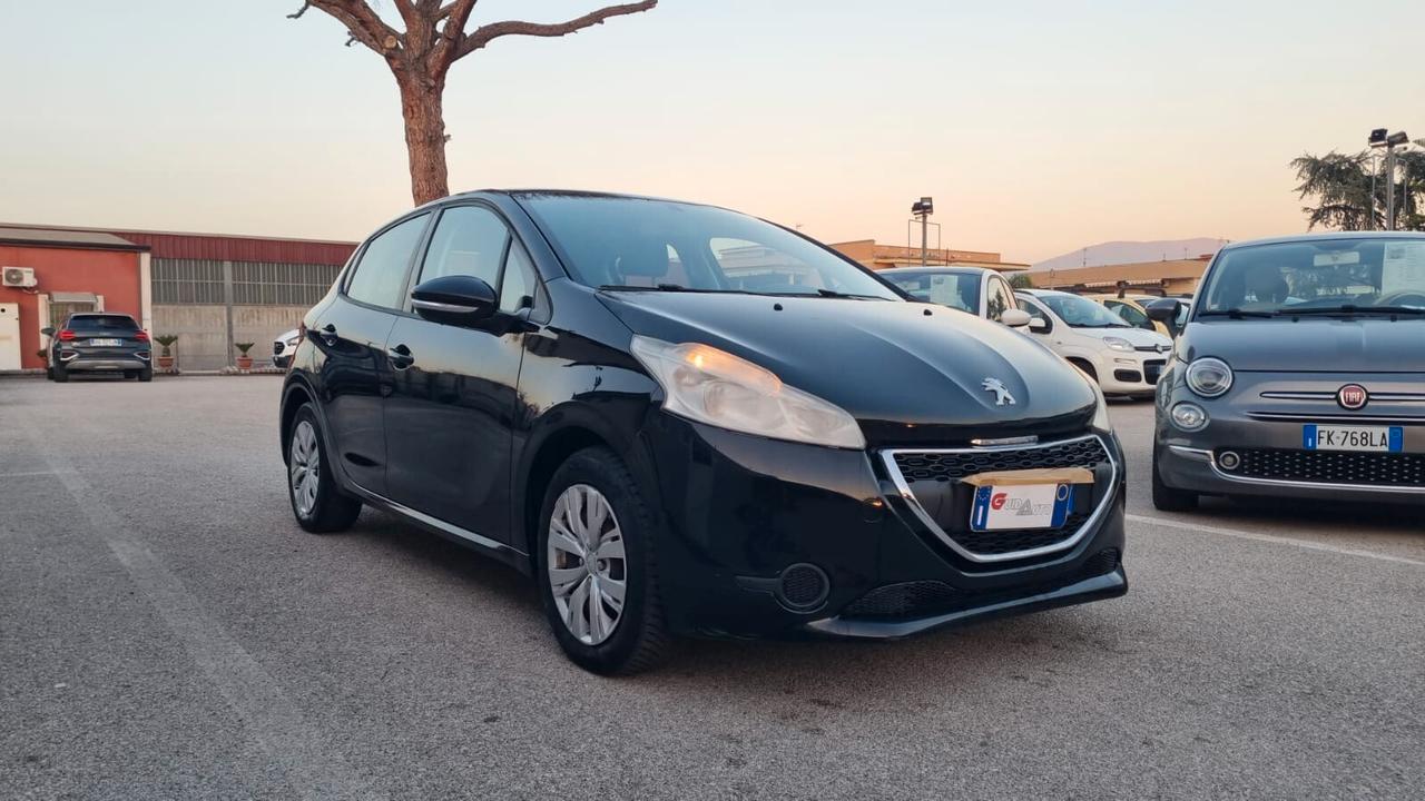 Peugeot 208 1.0 VTi 68 CV 5 porte Active-50KW
