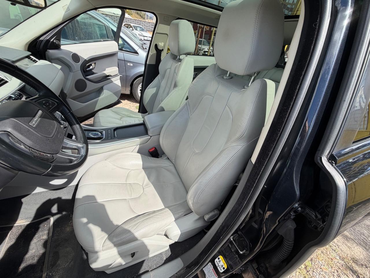 Land Rover RR Evoque 2.2 TD4 5p. Prestige