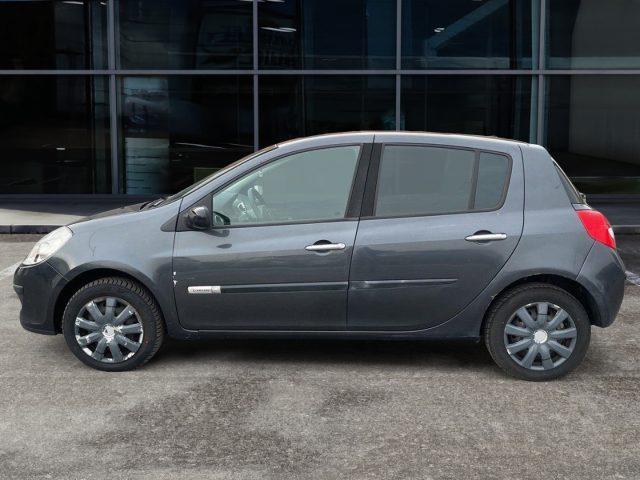 RENAULT Clio 1.2 BENZ 75 5 porte Dynamique OK NEOPATENTATI