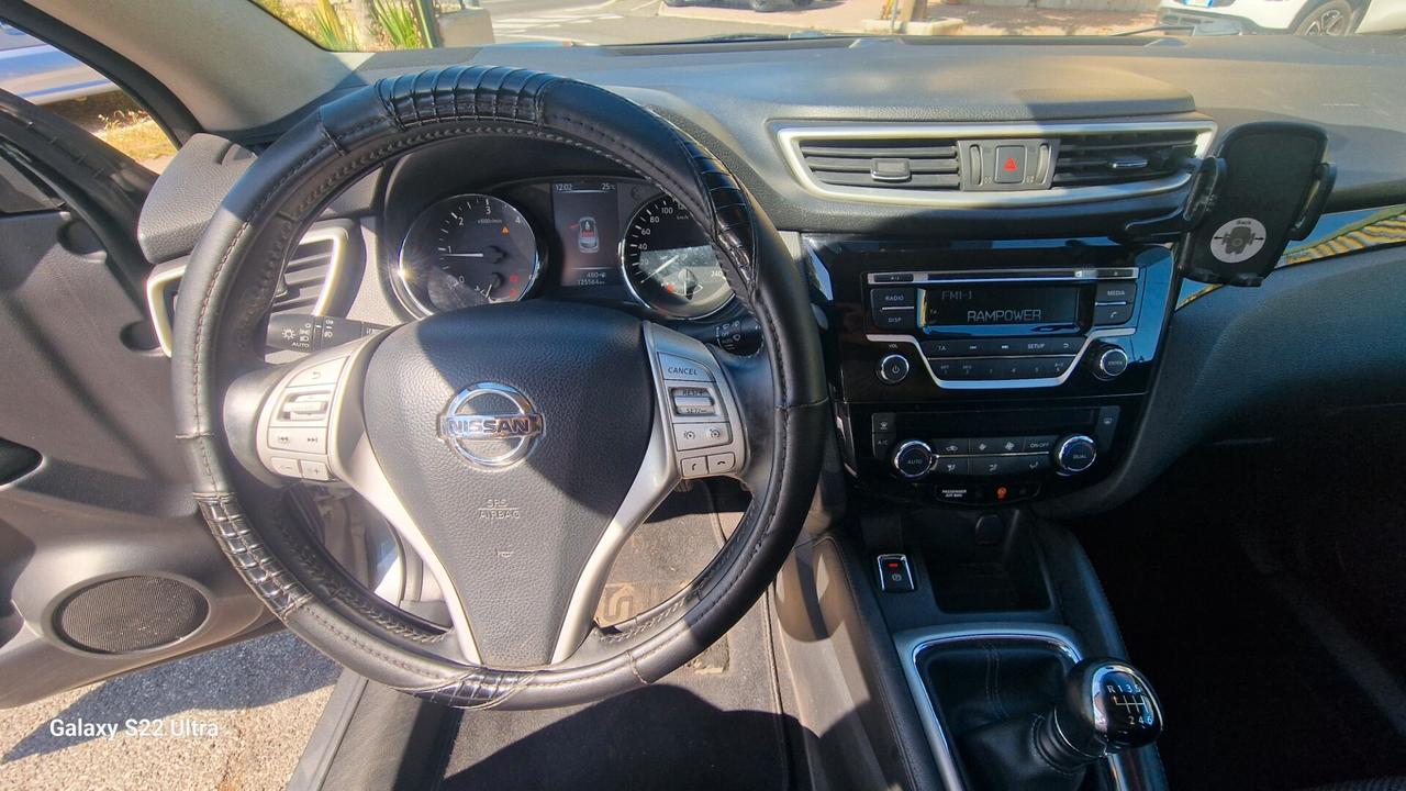 Nissan Qashqai 1.5 dCi Visia