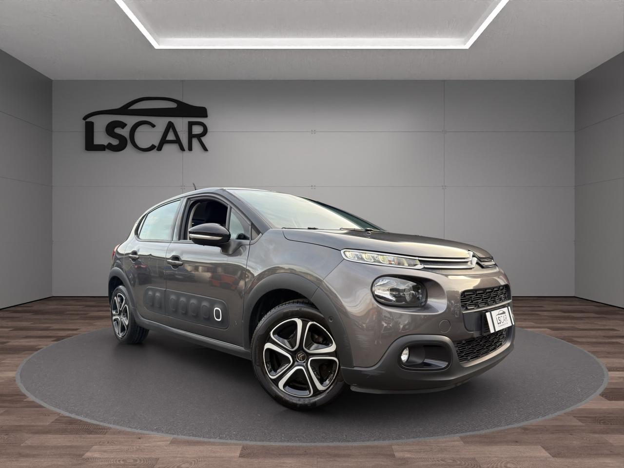 Citroen C3 1.2 Shine 83cv - Unipro - Promo Finanziamento - Neopatatentati - Tagliandi certificati - Cerchi in lega - Schermo - Clima Automatico