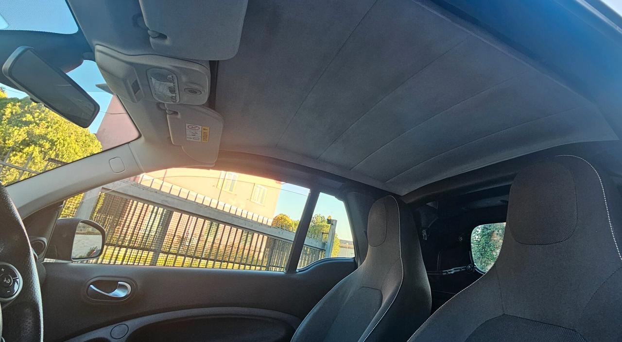 Smart ForTwo 90 0.9T twinamic cabrio Urbanrunner Passion