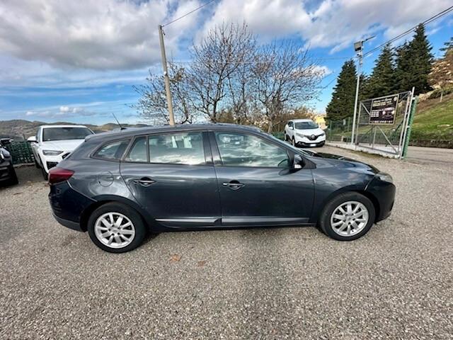 Renault Mégane 1.9 dCi 130CV SporTour Attractive