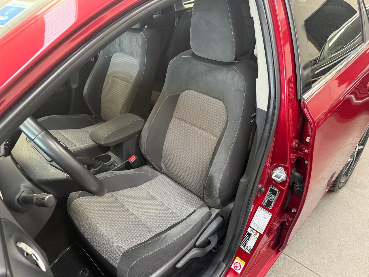 Toyota Auris 1.8 Hybrid Style