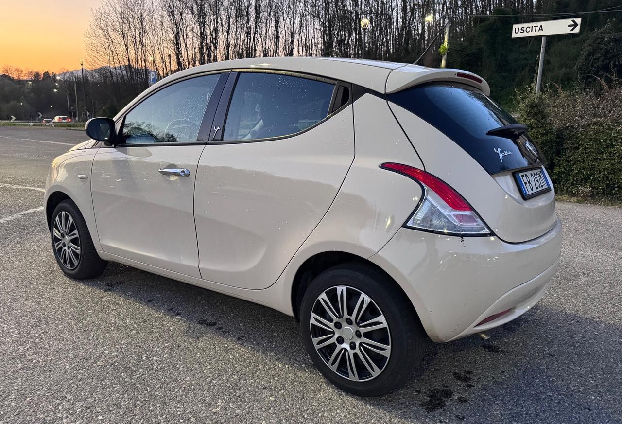 Lancia Ypsilon 1.2 69 CV Silver Solo 58.750 km Ideale Neopatentati