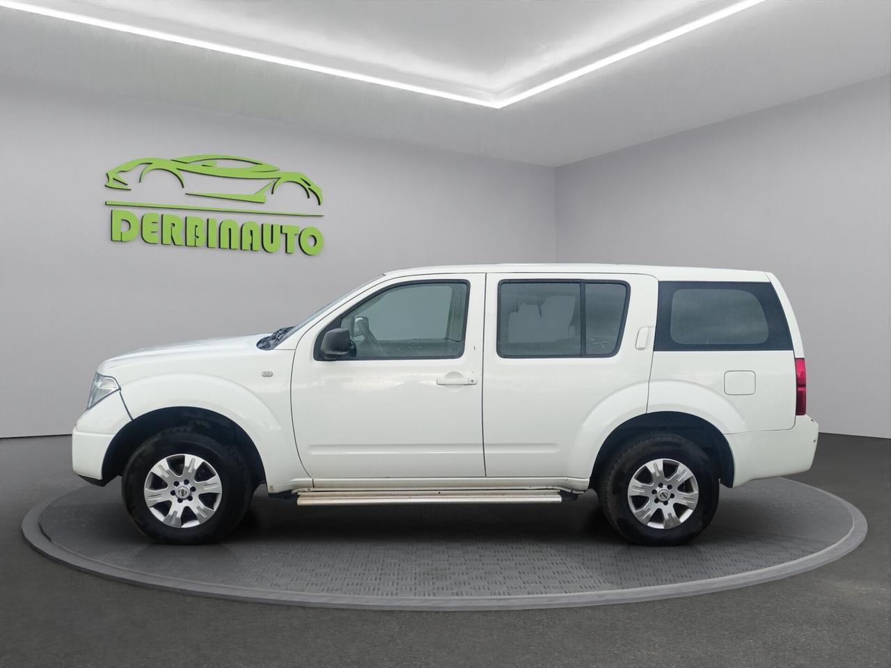 Nissan Pathfinder 2.5 dCi XE