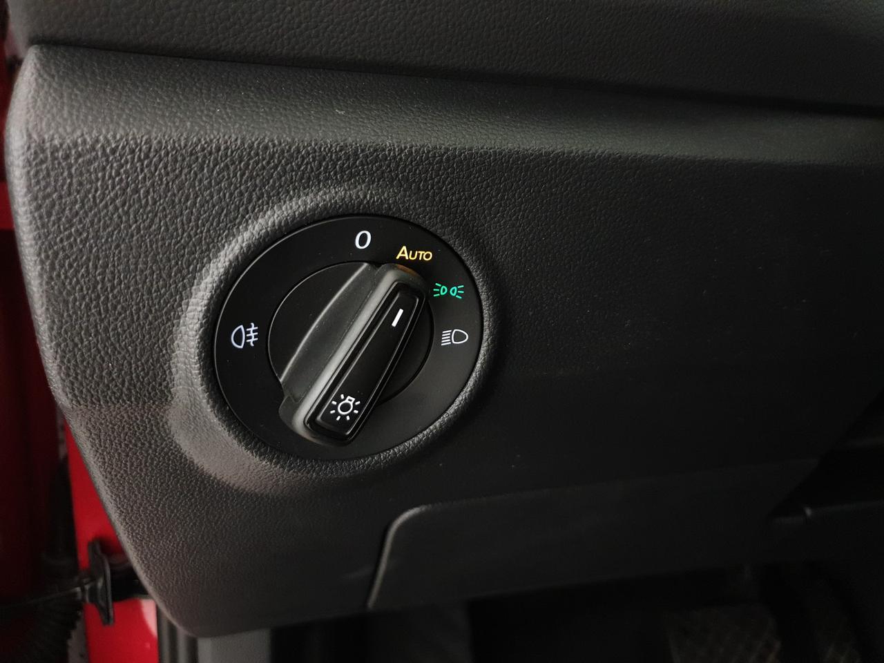 Volkswagen T-Roc 1.5 tsi sport dsg