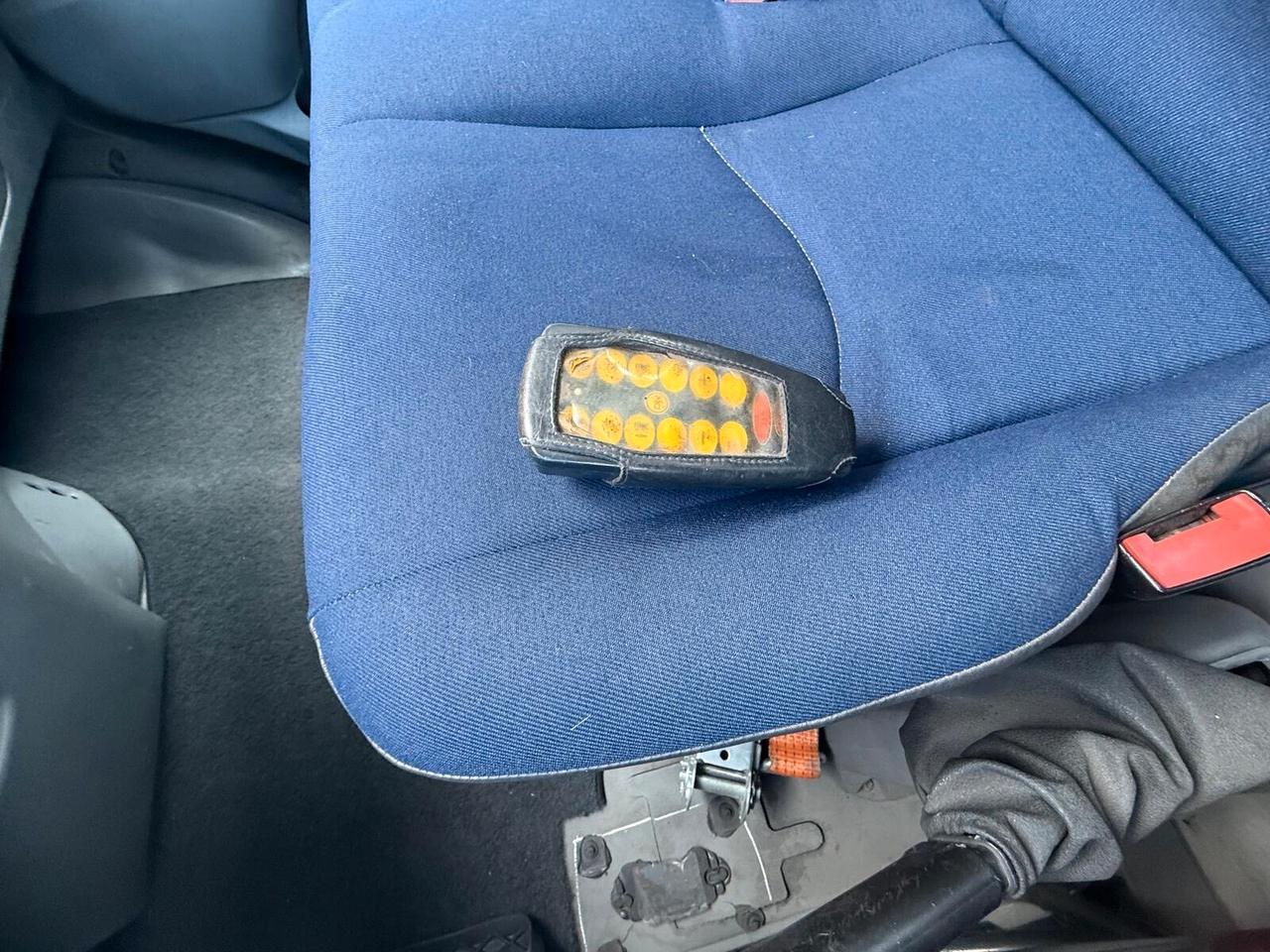 Iveco DAILY CARROATTREZZI SCARRABILE COMEAR