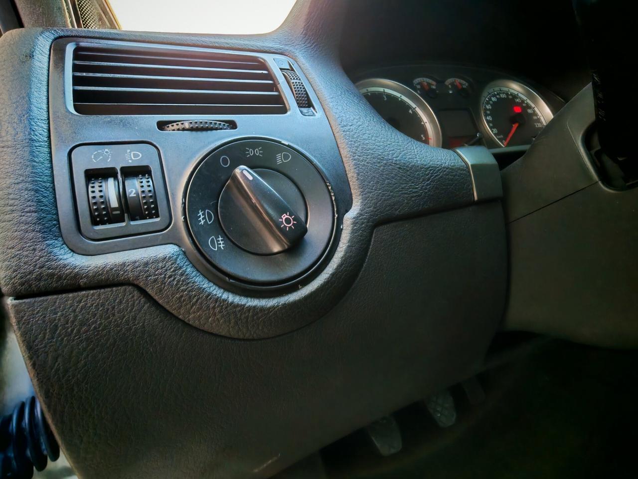 Volkswagen Bora 1.9 TDI/115 CV cat 4motion Highline