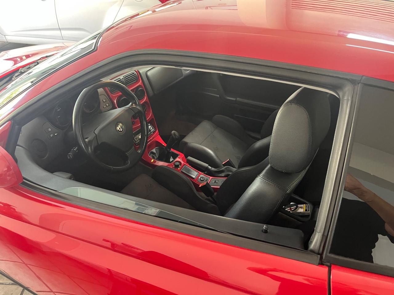 Alfa Romeo GTV 2.0i 16V Twin Spark cat