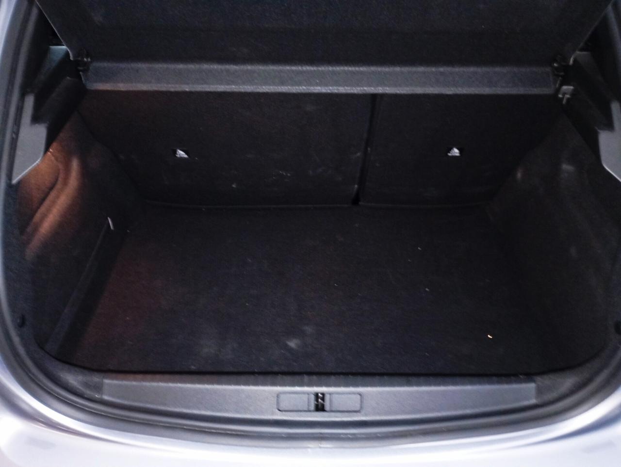 Peugeot 208 PureTech 75 Stop&Start 5 porte Active Pack (Disponibilità di altri colori)