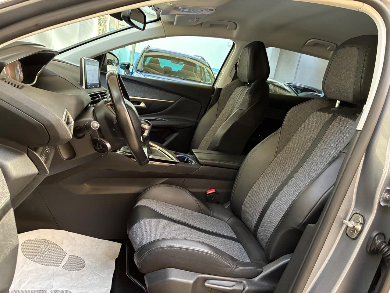 Peugeot 3008 PureTech Turbo 130 S&S Allure