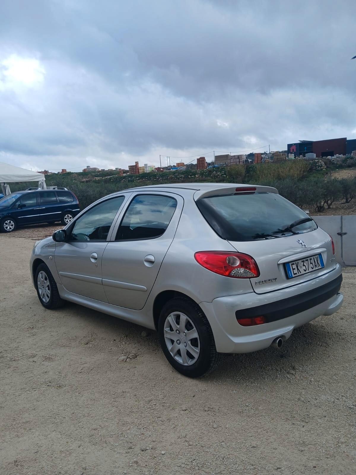 Peugeot 206 Plus 1.4 HDi 70CV 5p. Energie