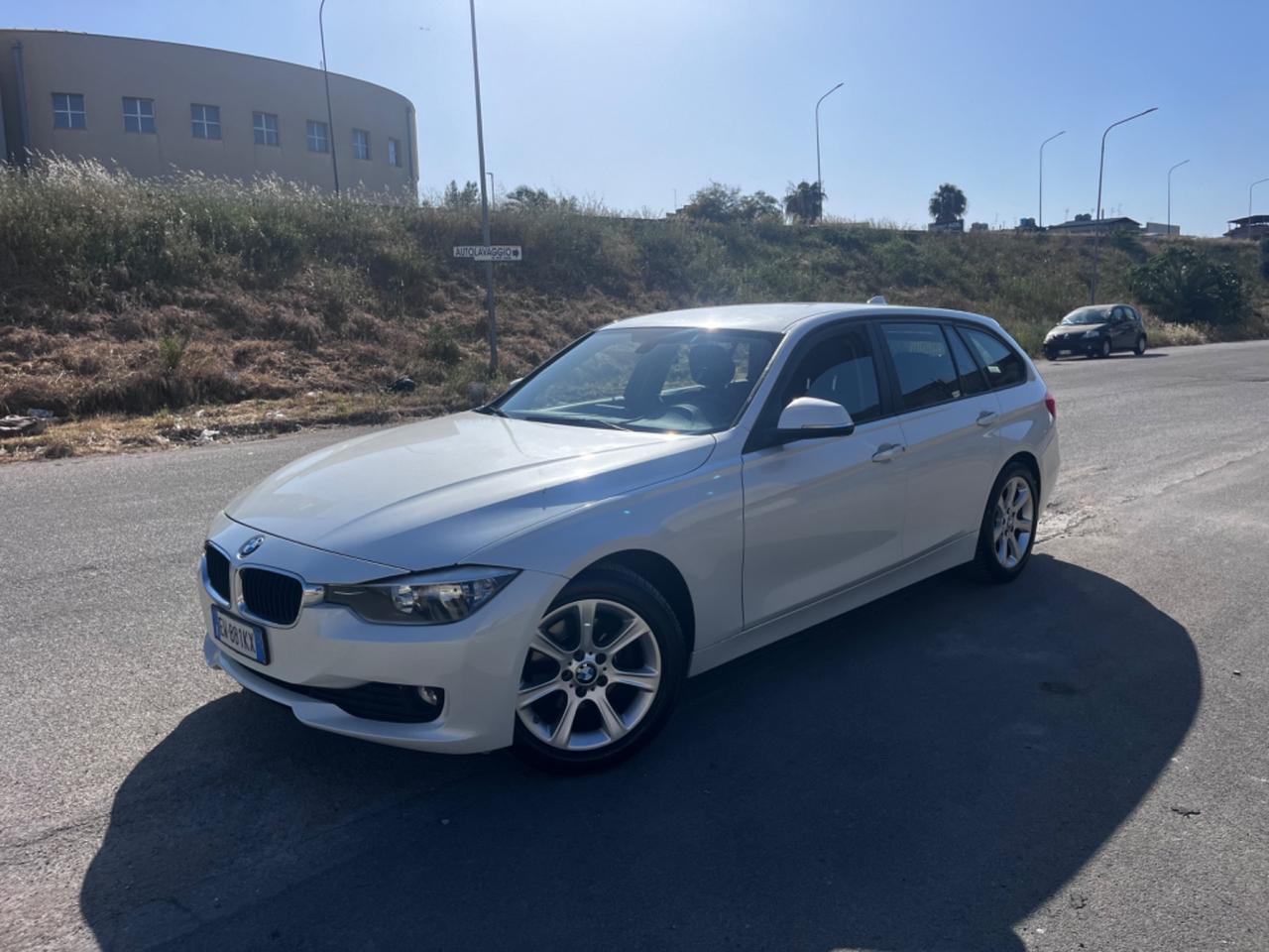 Bmw 320 d touring 2.0 184cv 2014 Automatica