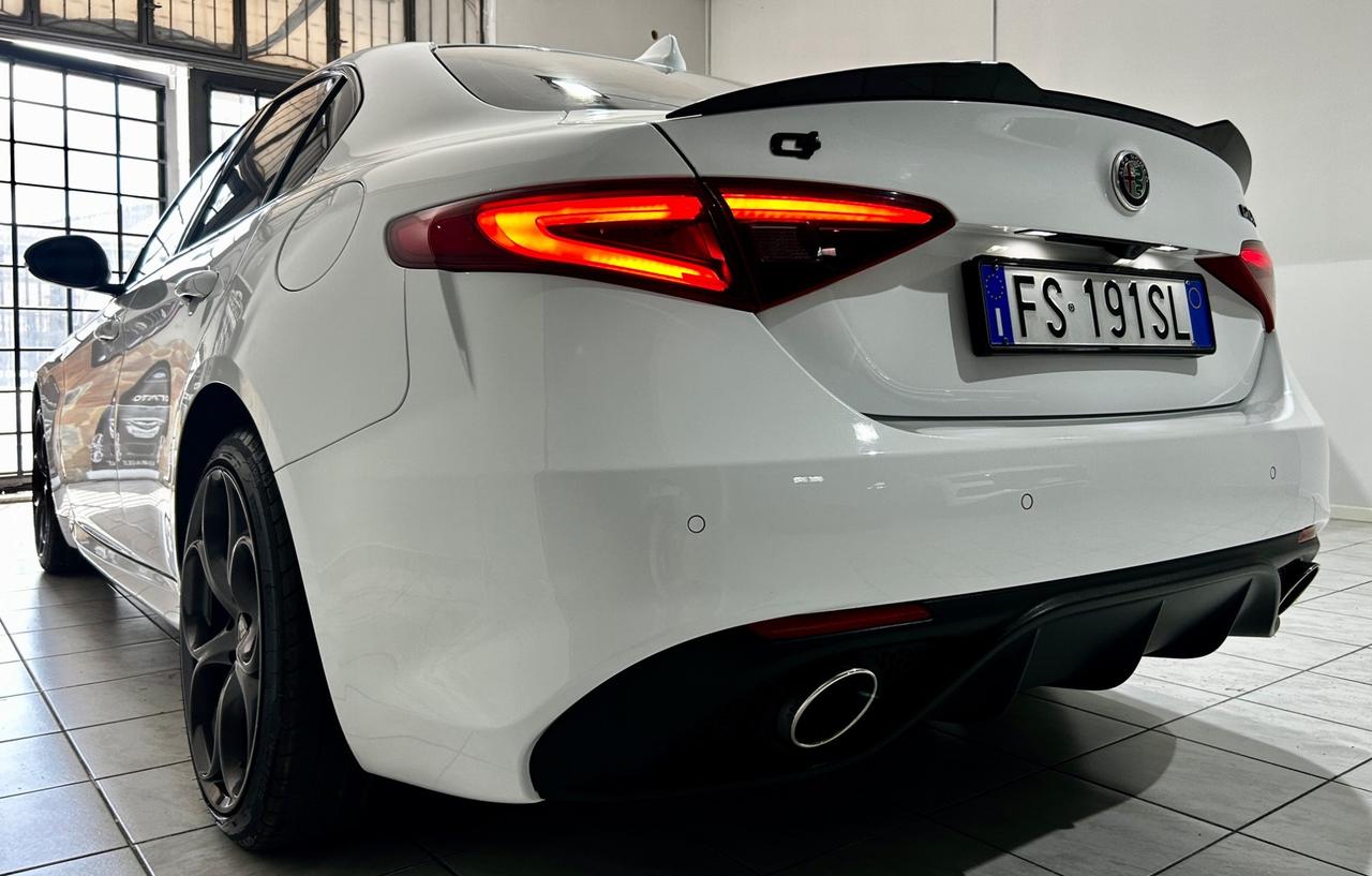 Alfa Romeo Giulia 2.2 Turbodiesel 210 CV AT8 AWD Q4 Veloce