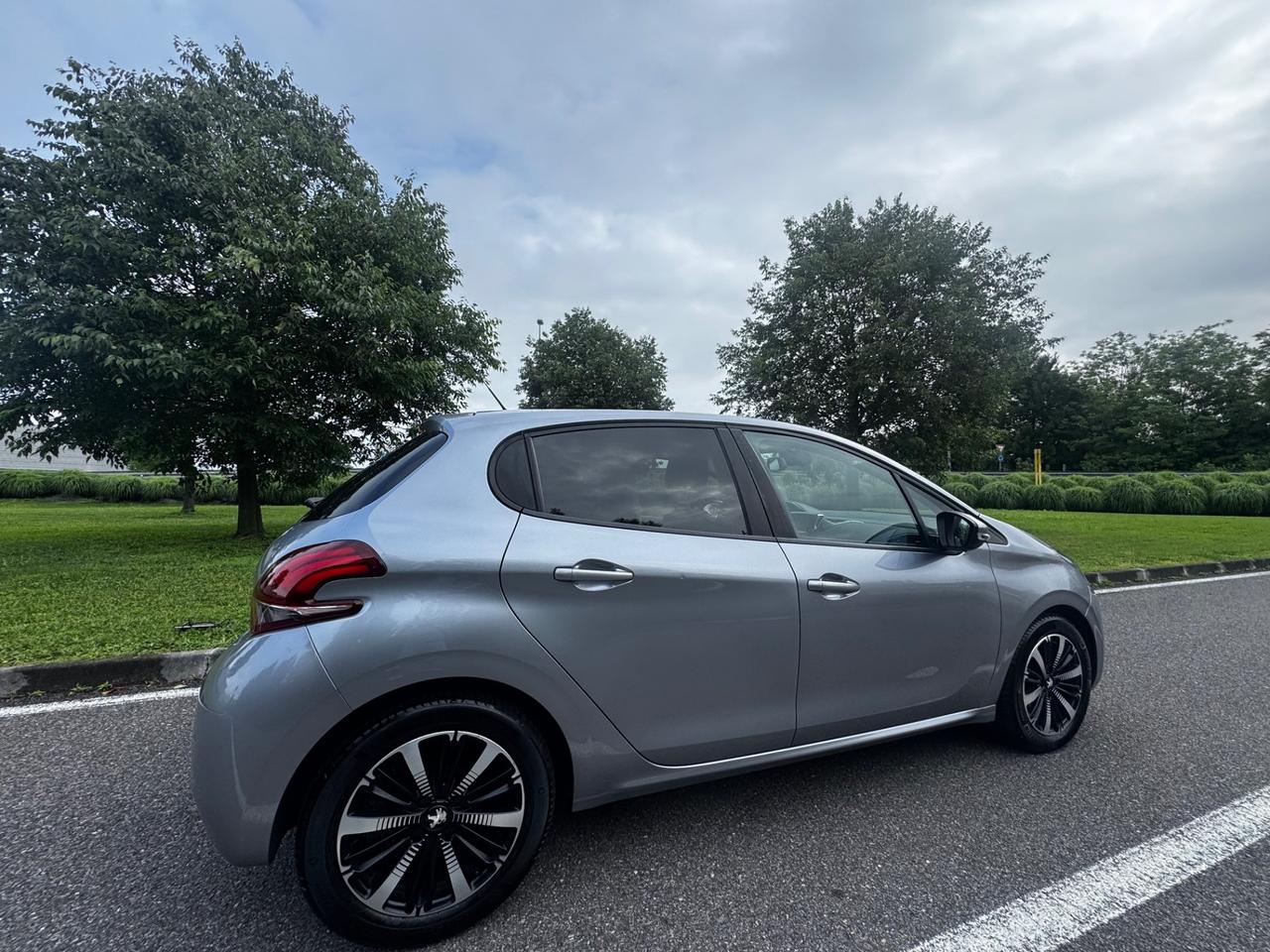 Peugeot 208 PureTech 82 5 porte Active