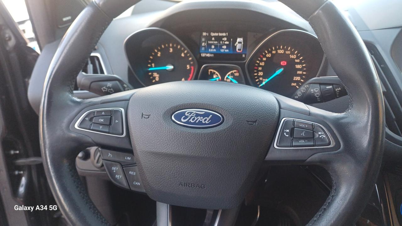 Ford Kuga 1.5 TDCI 120 CV S&S 2WD Titanium