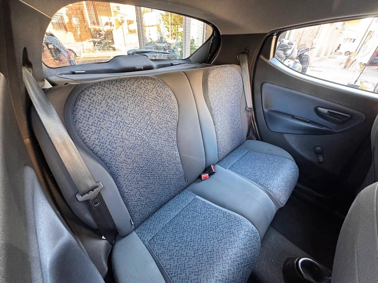Lancia Ypsilon 1.0 FireFly HYBRID – UNICO PROPRIETARIO