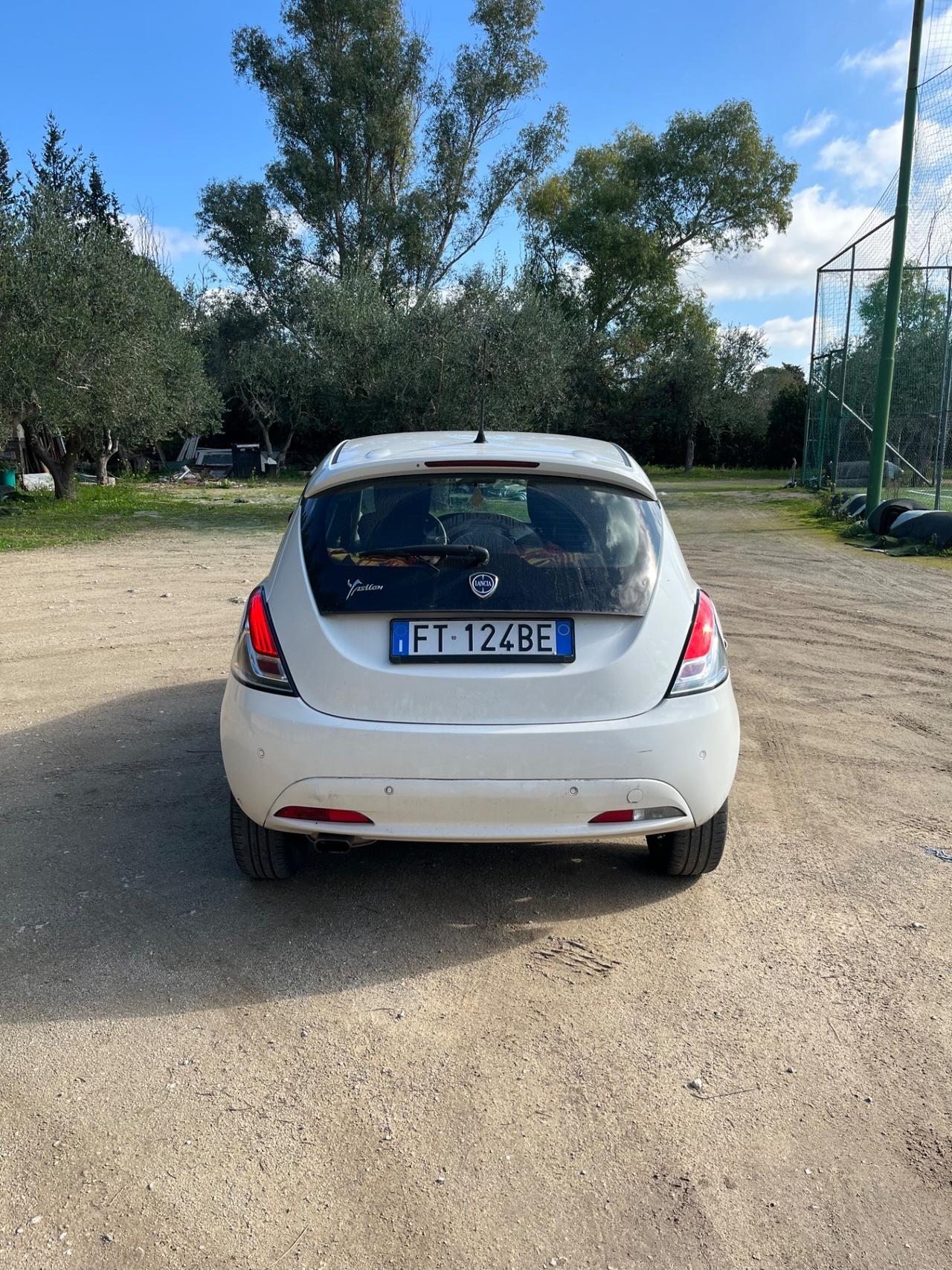 Lancia Ypsilon 1.2 Platinum 2018 Uni-Pro