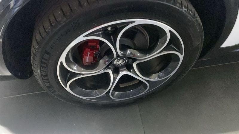 Alfa Romeo Stelvio 2.2 Turbodiesel 210 CV AT8 Q4 Veloce