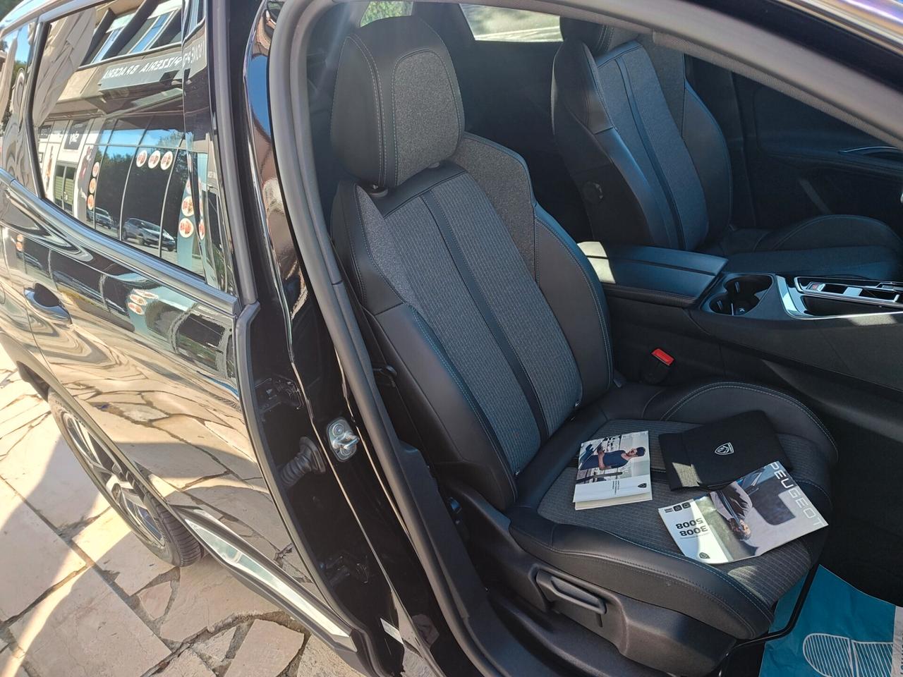 PEUGEOT 3008 B.HDI 1.5 130 CV S&S EAT8 ALLURE PACK