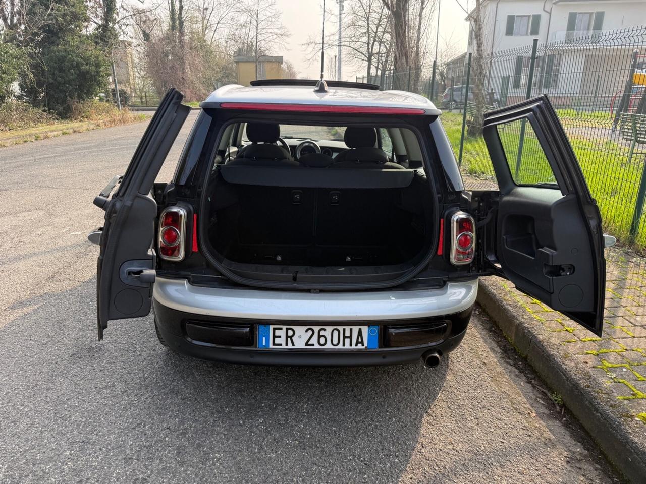 Mini Cooper Clubman AUTOMATICA-2013 BENZINA 1.6