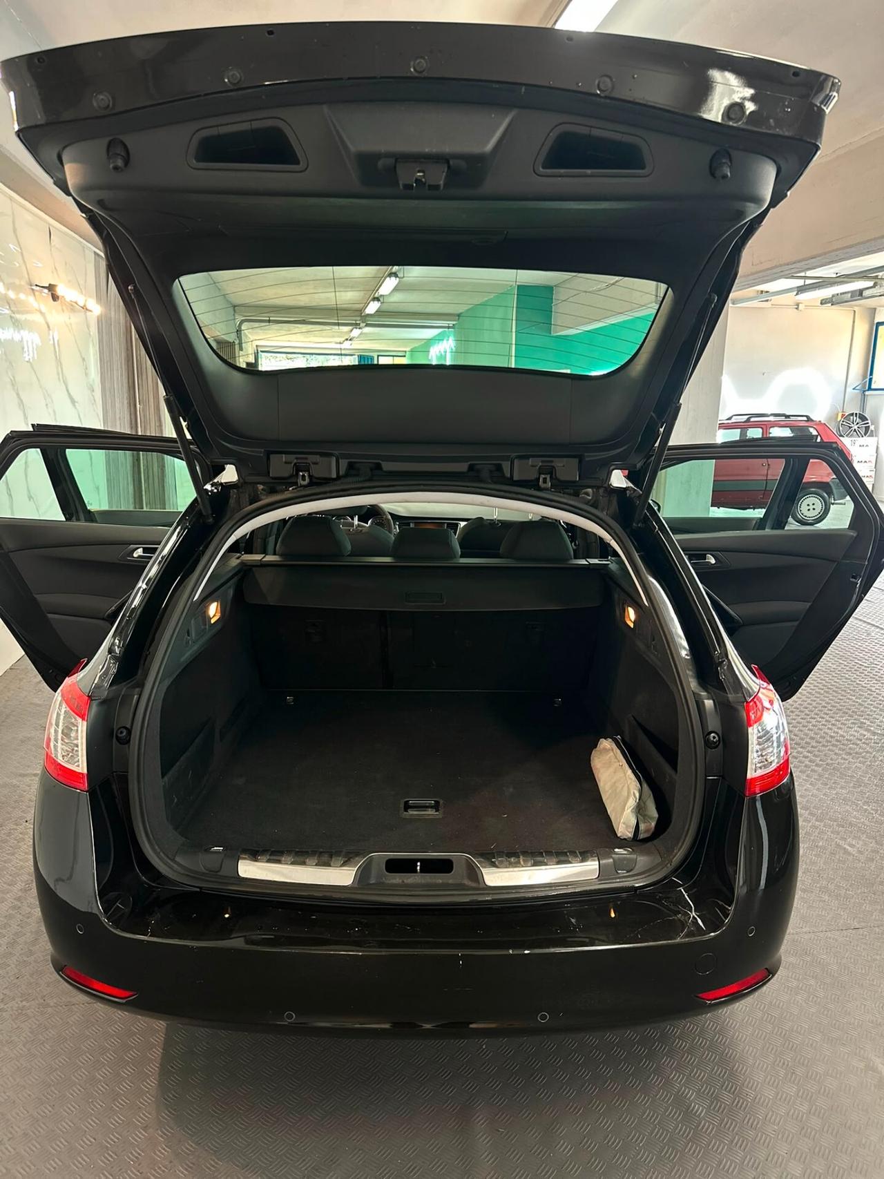 Peugeot 508 2.0 HDi 163CV SW Ciel Active