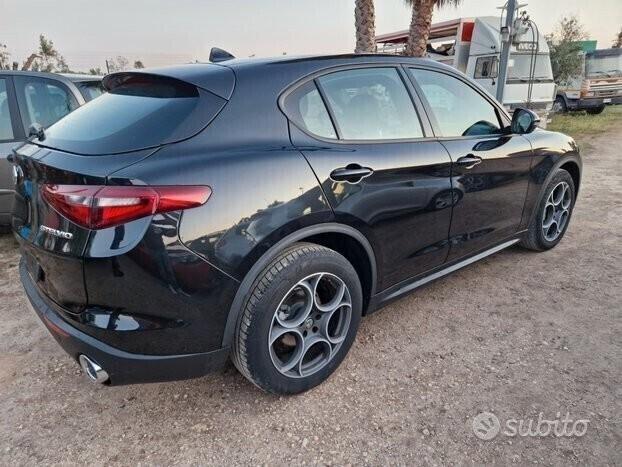 Alfa Romeo Stelvio 2.2 160 CV AT8 Business - 2022