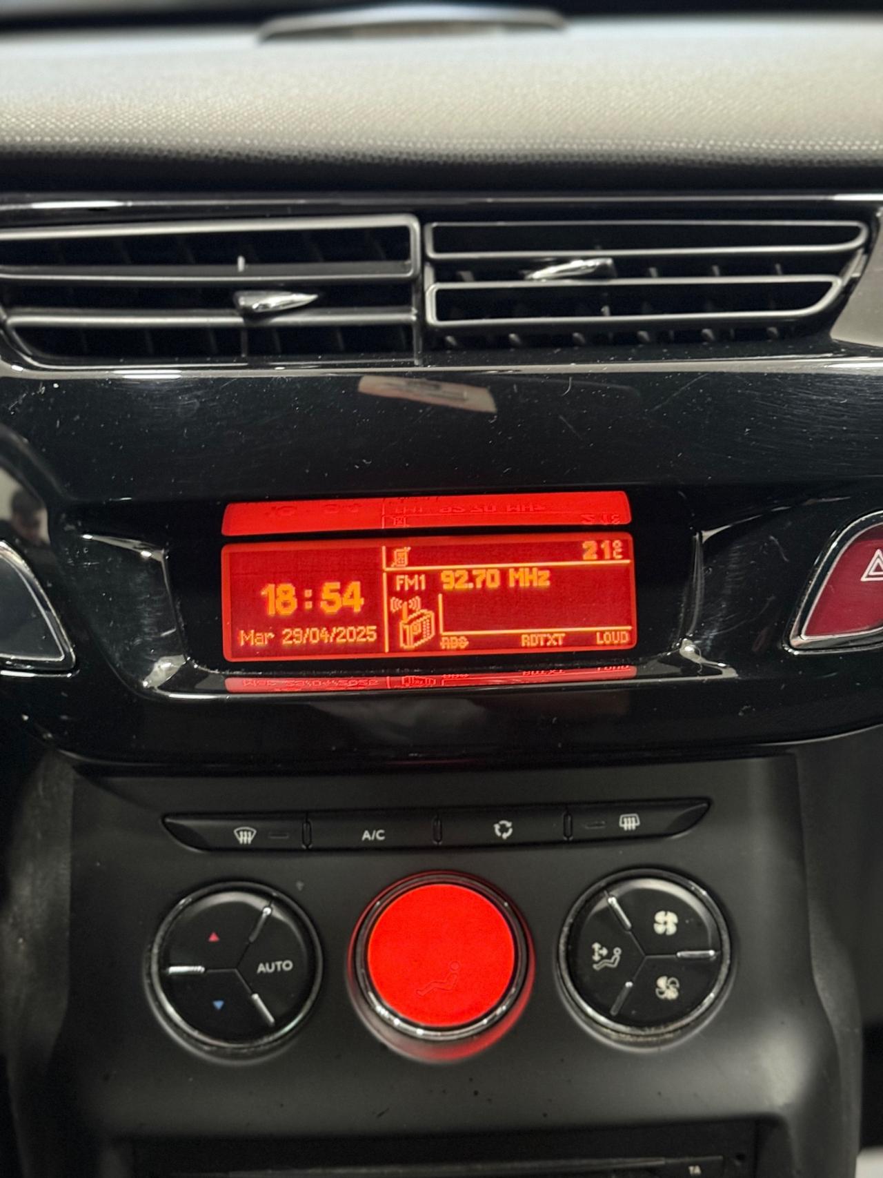 Citroen ds3 1.4 gpl 2012 full optional