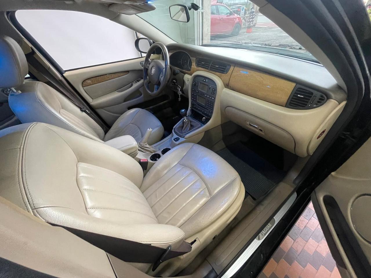 Jaguar X-Type 2.0D cat Executive EU3