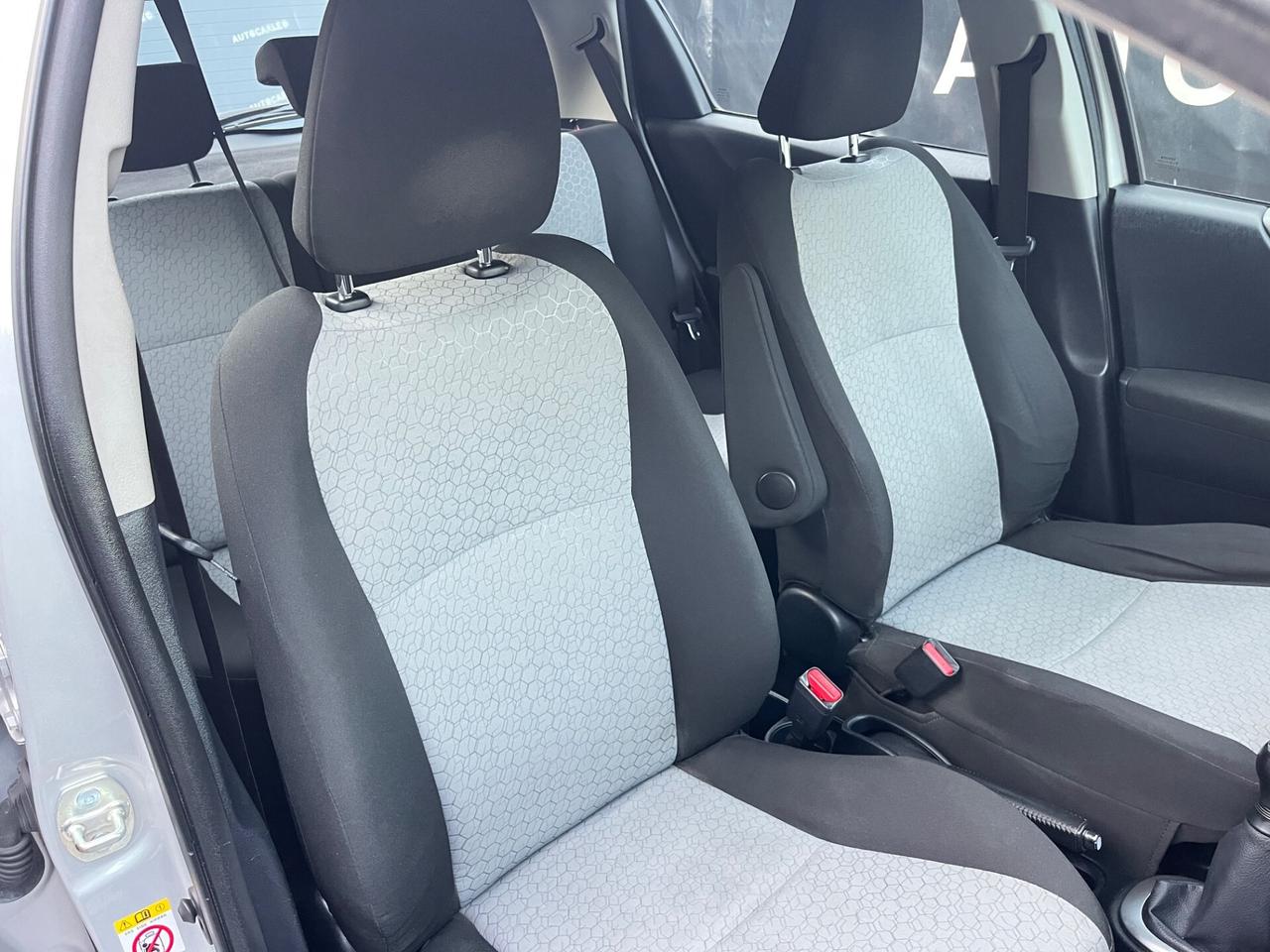 Toyota Yaris 1.0 BENZINA Lounge” tagliandi Toyota”