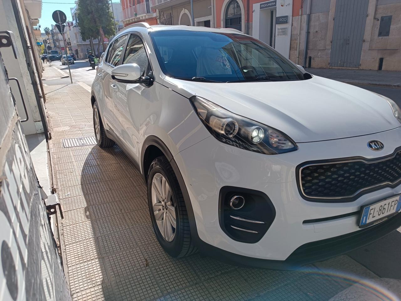 Kia Sportage 1.7 CRDI 2WD COOL NAVI CAMERA