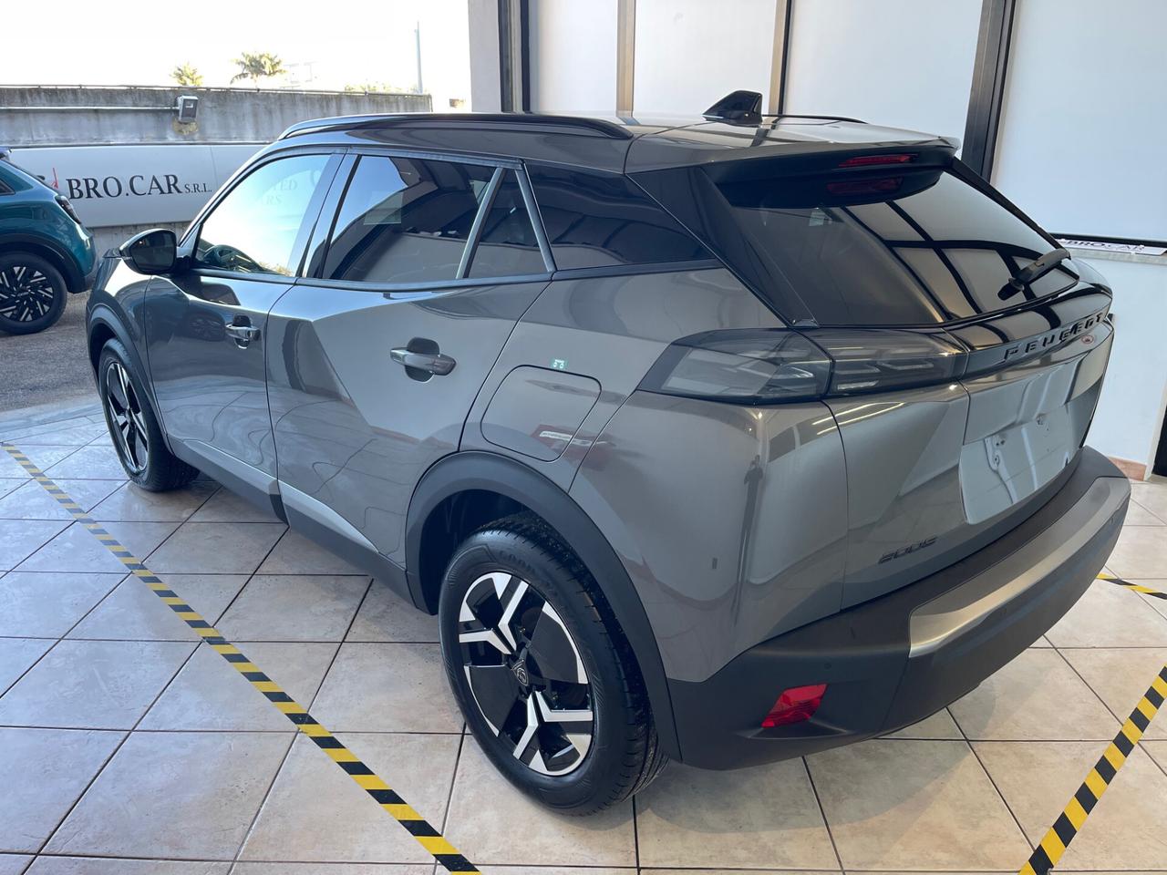 Peugeot 2008 1.2 100cv S&S Allure