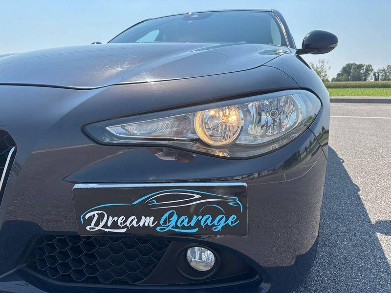 Alfa Romeo Giulia CINGHIA FATTA - 2.2 diesel 150cv