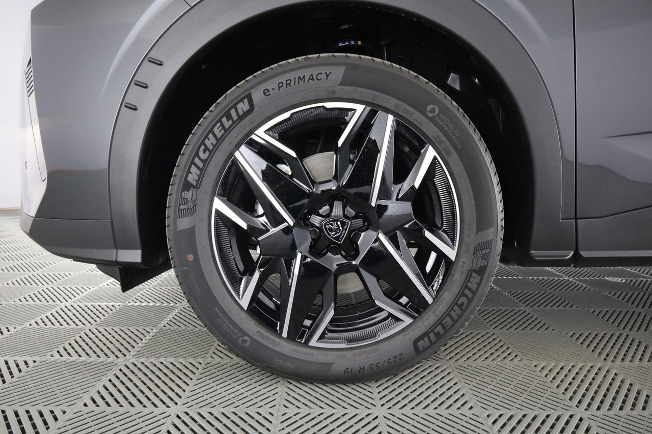 PEUGEOT 5008 3ª serie 5008 Hybrid 145 e-DCS6 GT