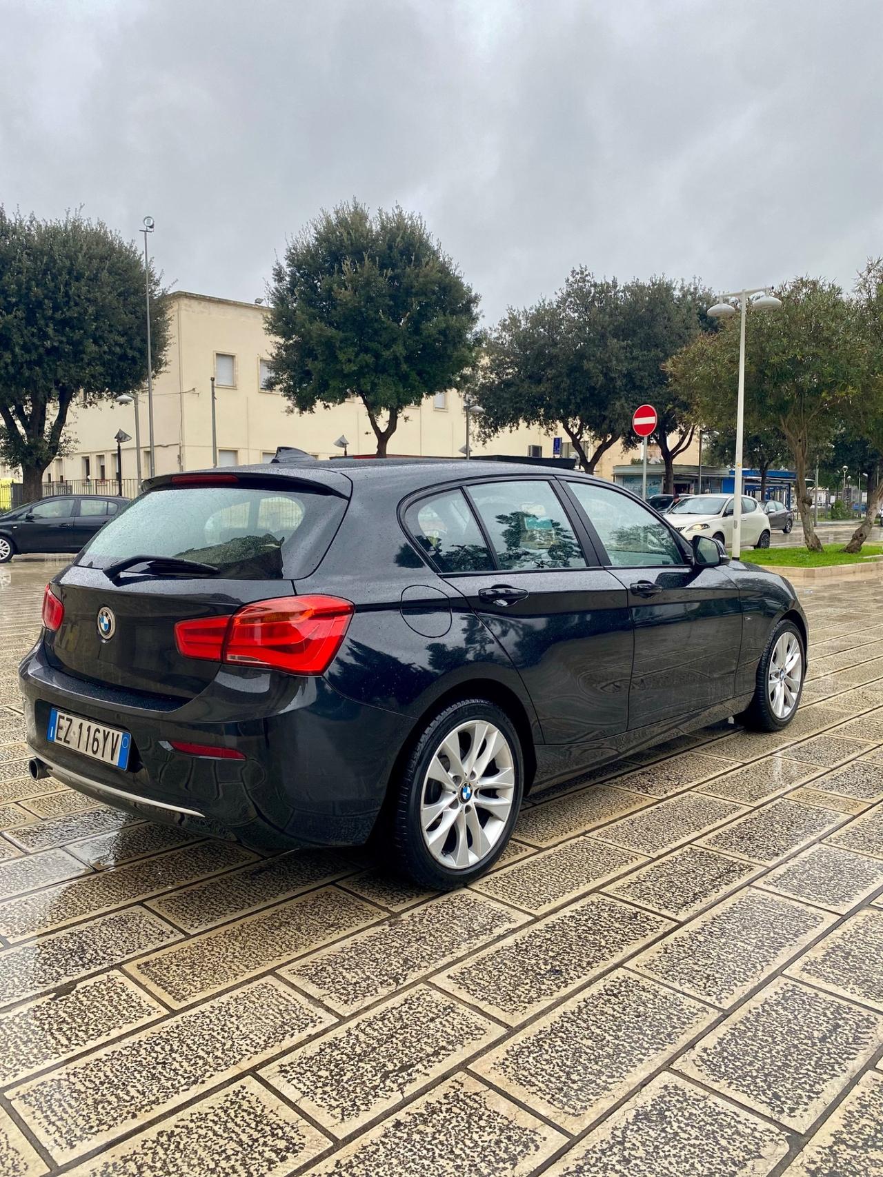 Bmw 116 116d 5p. Urban