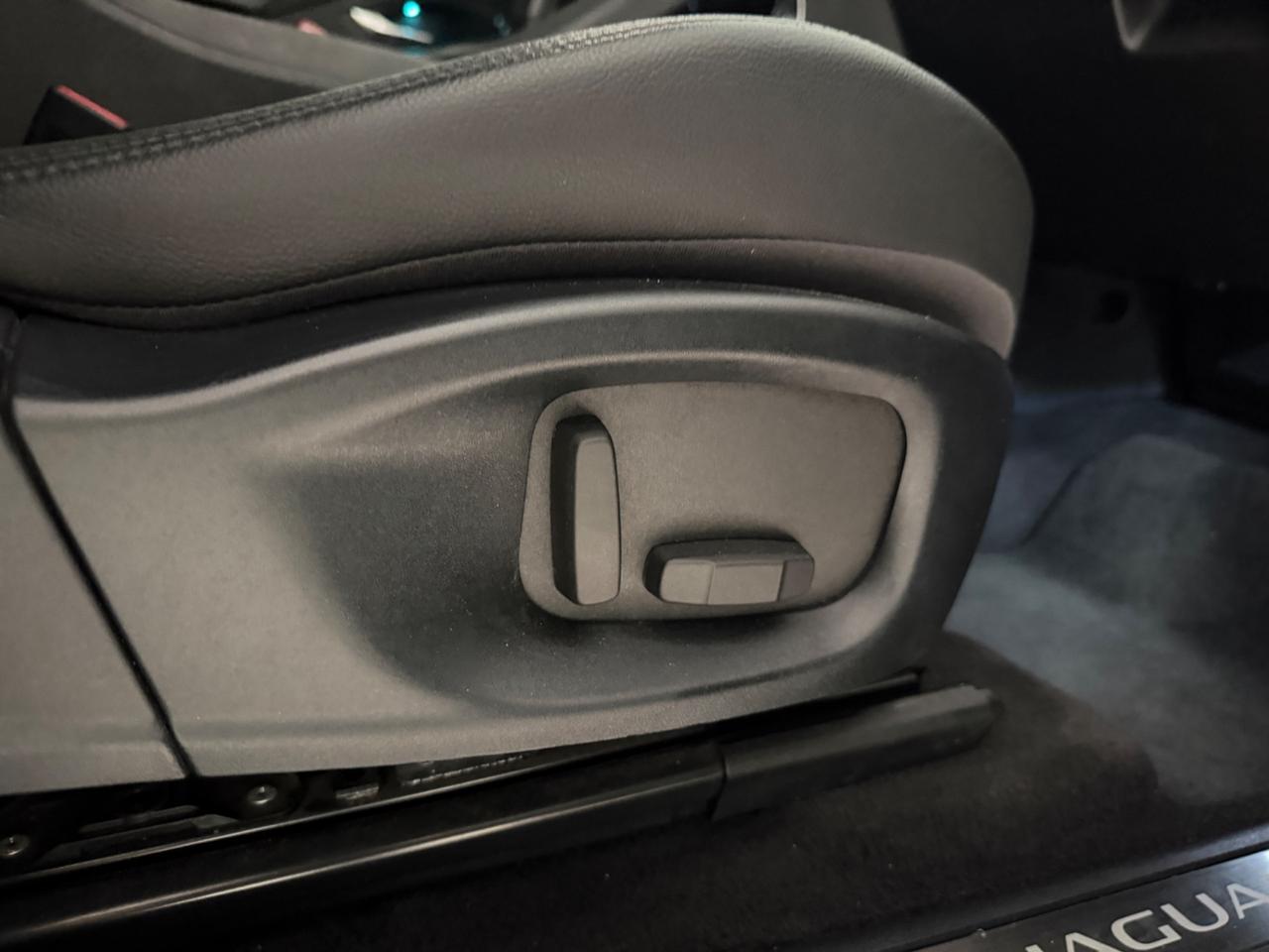 Jaguar E-Pace 2.0D 150 CV AWD R-Dynamic