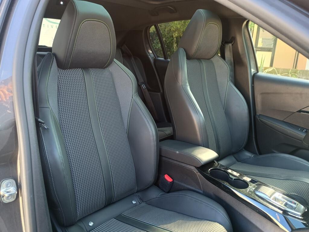 Peugeot 208 1.2 100cv EAT8 5 porte GT