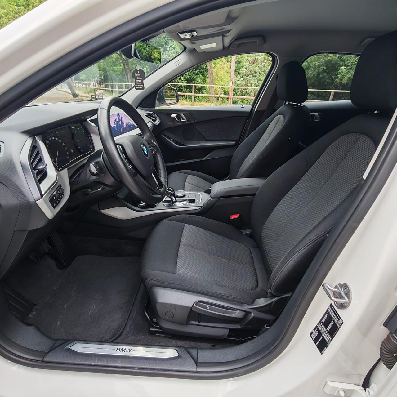 Bmw 116d 5p. Business Advantage FULL SERVICE BMW