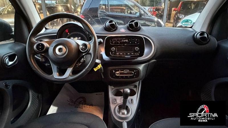 smart fortwo RATA MENSILE 195,00 EURO fortwo 70 1.0 Passion