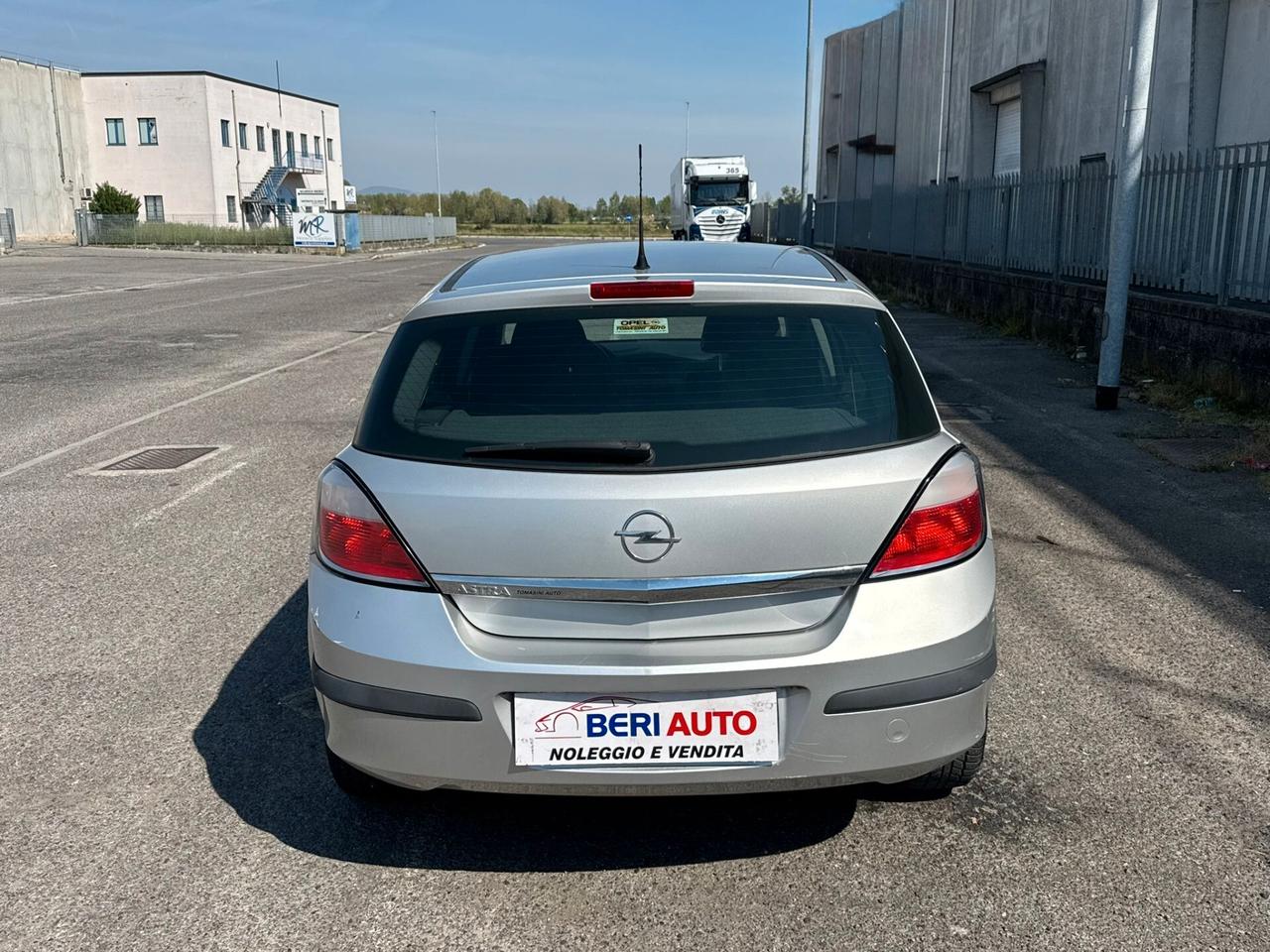 Opel Astra 1.4 benzina adatta neopatentati