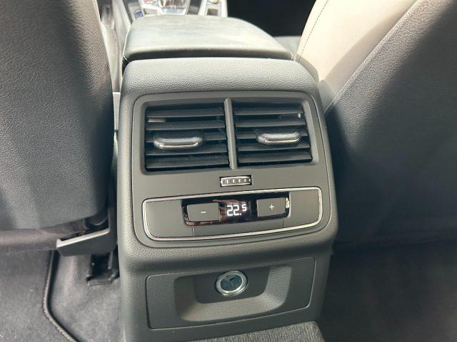 AUDI A4 Avant 30 TDI/136 CV S tronic S line
