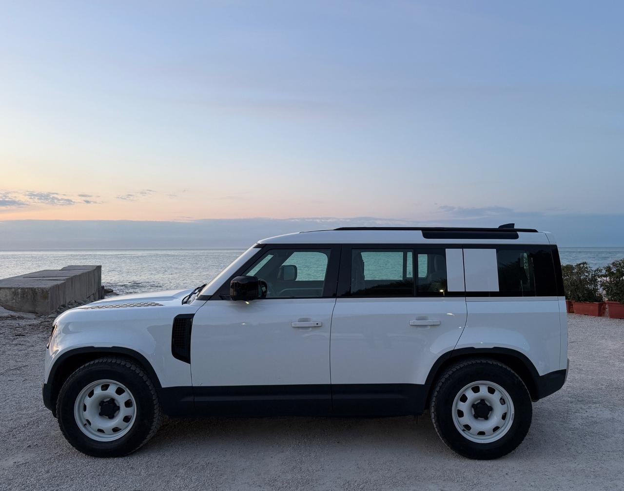 Land Rover Defender 110 3.0D I6 250 CV - LEASING SUBENTRO