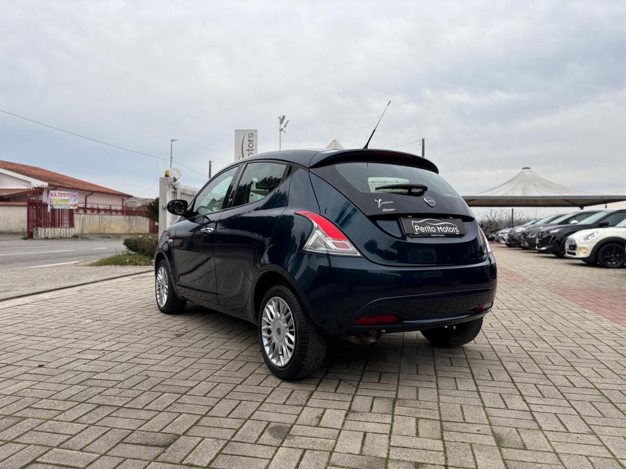 Lancia Ypsilon 1.3 MJT 16V 95 CV 5 porte S&S Silver