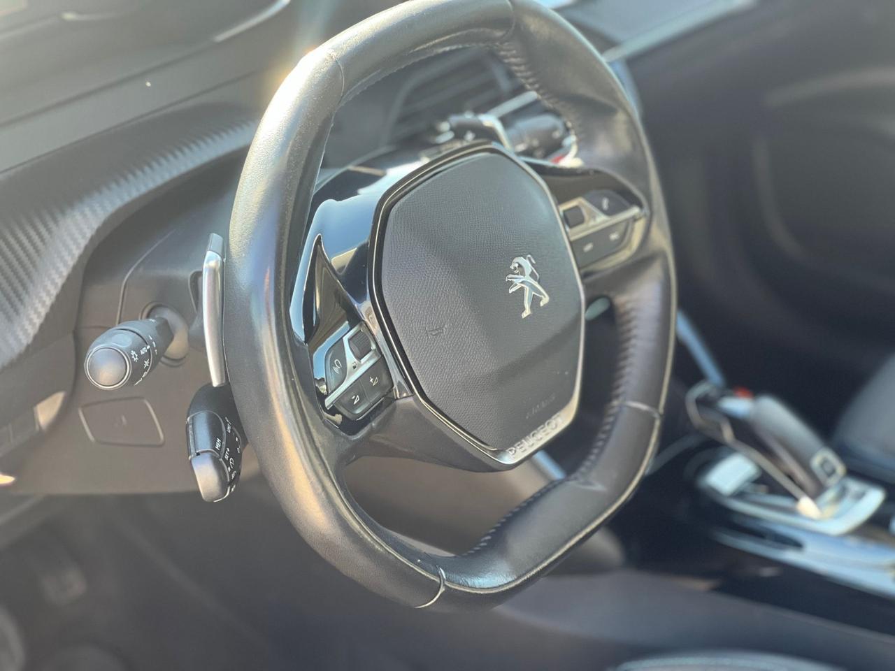 Peugeot 2008 BlueHDi 130 S&S EAT8 Allure