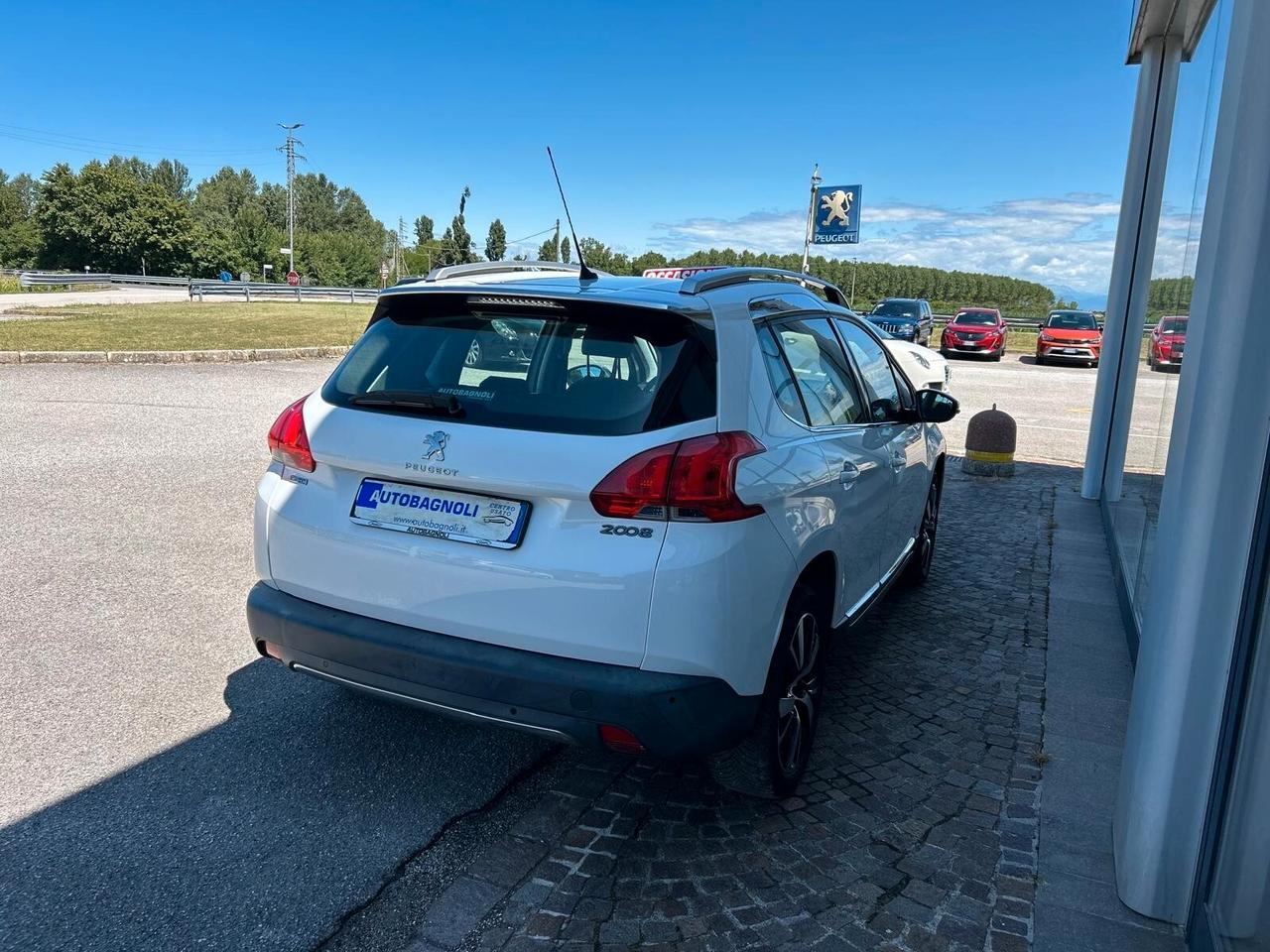 Peugeot 2008 ALLURE 1.6 BlueHDi 100