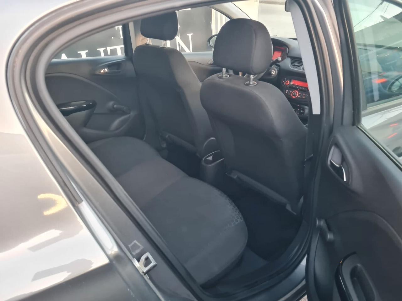 Opel Corsa 1.2 5 porte