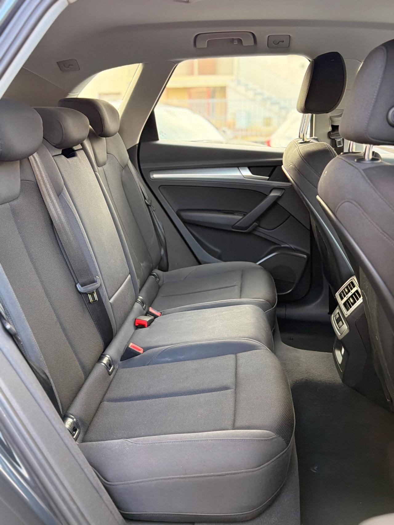 Audi Q5 2.0 TDI 190 CV quattro S tronic Business Sport