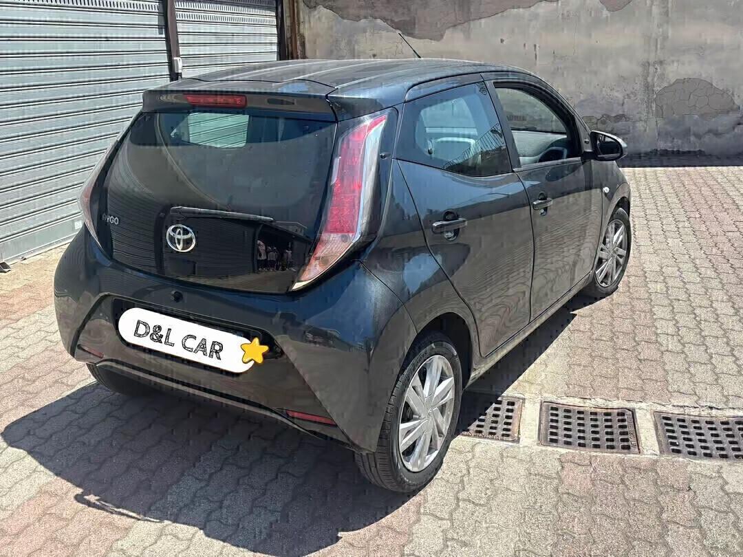 Toyota Aygo X 1.0 VVT-i 72 CV 5 porte Lounge
